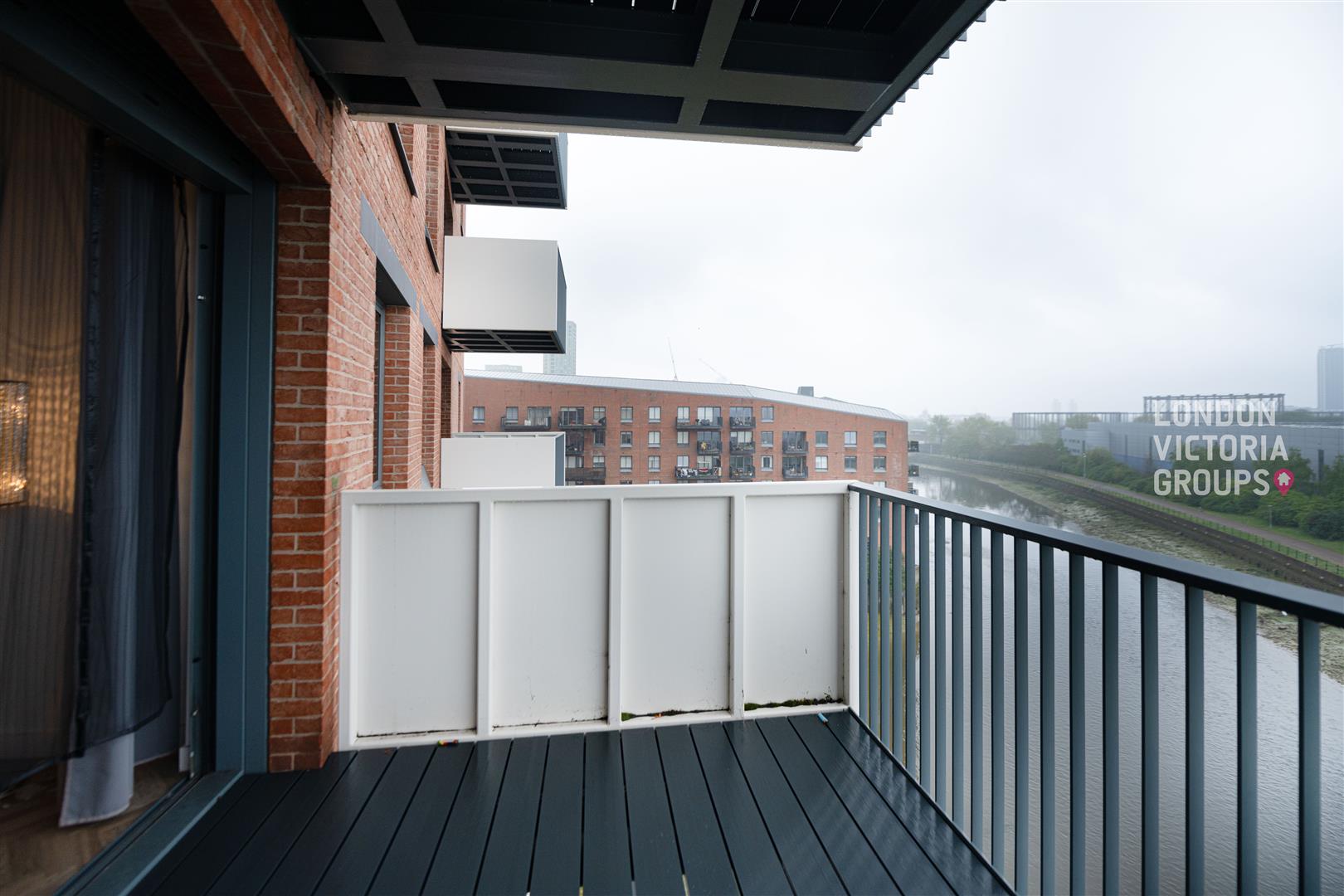 Skyline Apartments, 11 Makers Yard, London
